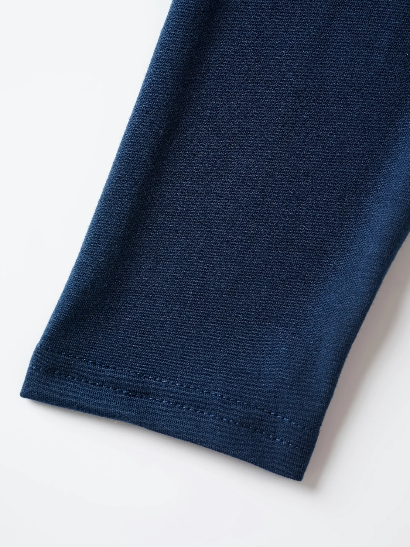 Elegant Directed Toothpick Pleat Pure Color round Neck T-Shirt Sophisticated Design Basic Crew Neck Tee for Casual Wear - Image 6